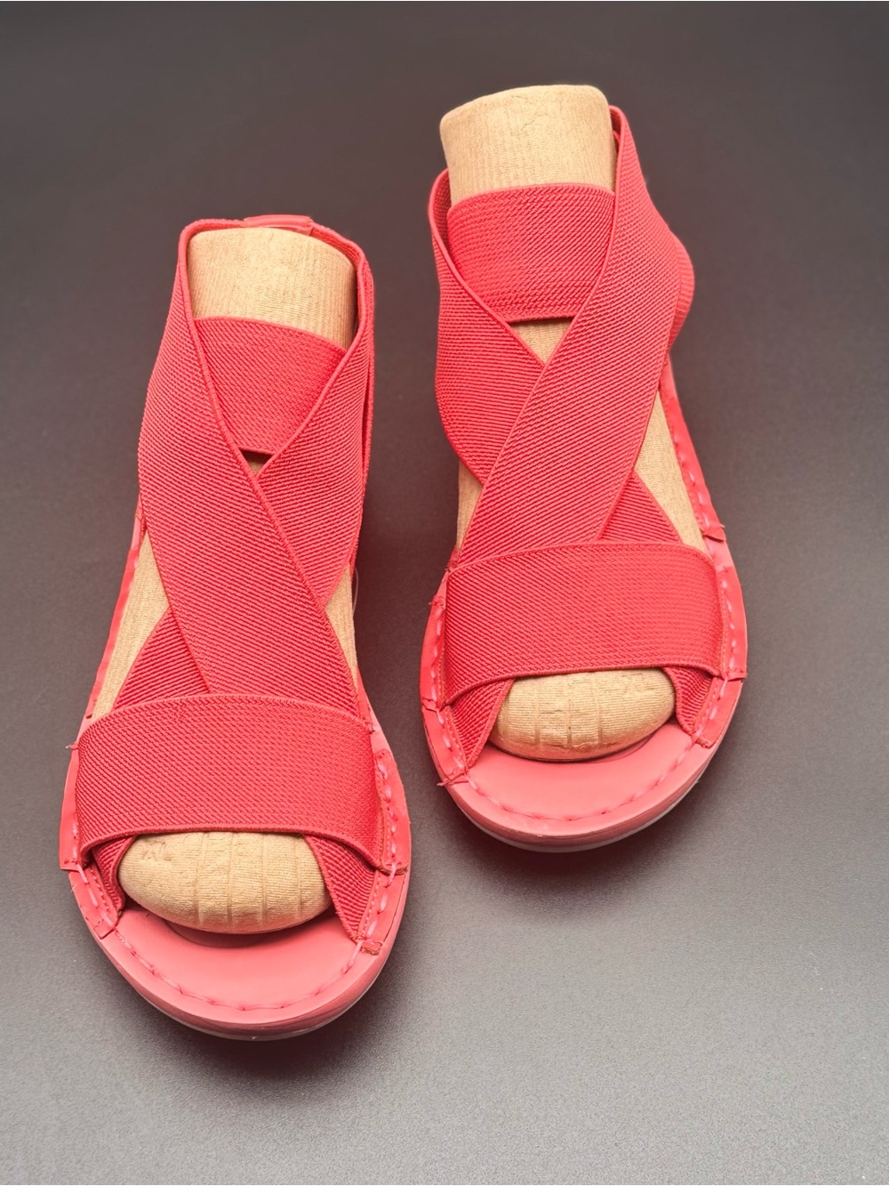 NoSox Womens Athena Strappy Lightweight Flat Sandals [EUR 36 Coral]